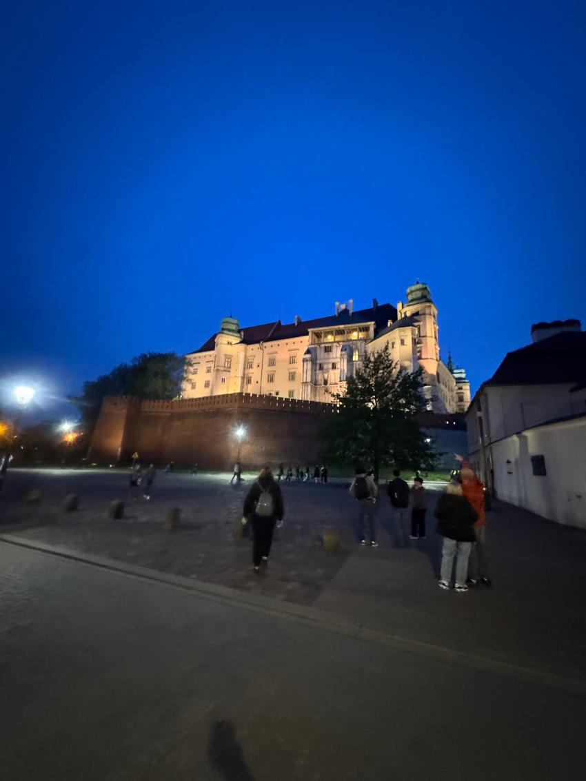 Wawel slott vid skymning